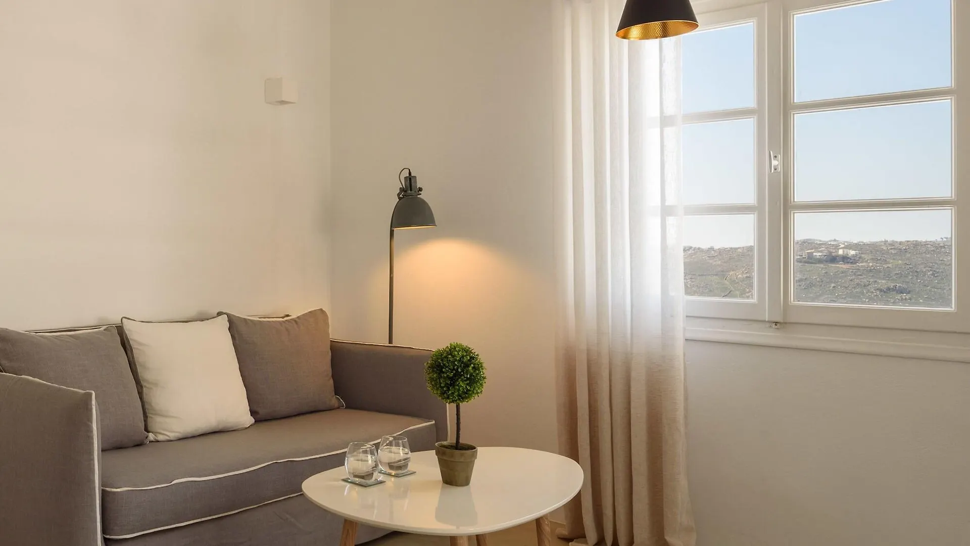 Cova Mykonos Suites Grekland