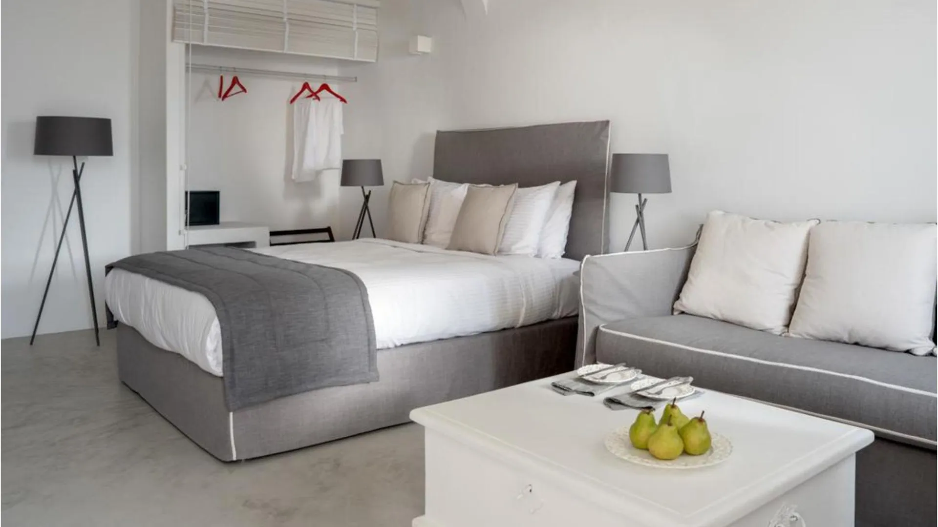 Cova Mykonos Suites Elia