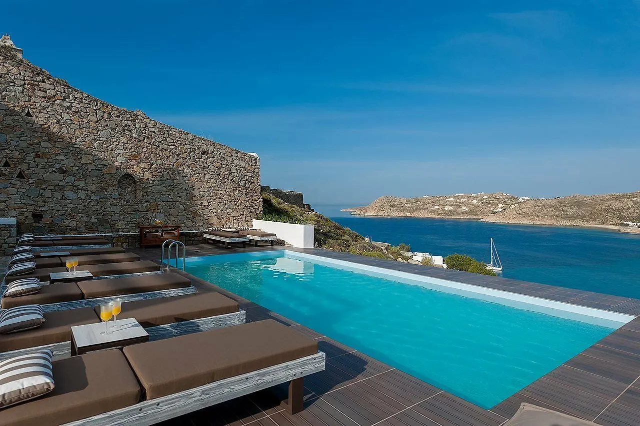 Cova Mykonos Suites Elia